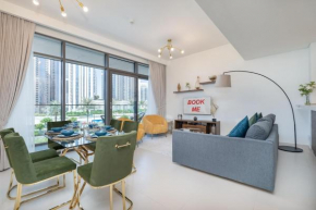 Elegant Getaway 2-Bedroom Apartment in Creek Harbour